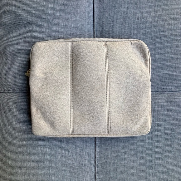 BVLGARI Pouch with Omnia Body Lotion/Face Emulsion/Lip Balm Travel Set - Picture 5 of 9